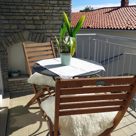 Apartman Iris *