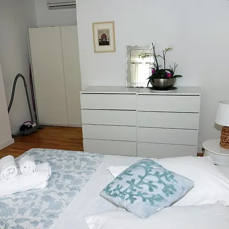 Iris Apartman